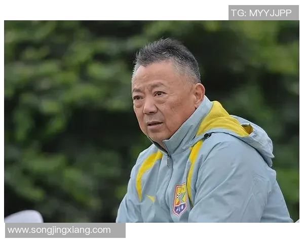 中国著名足球教练的成长历程与执教理念探讨